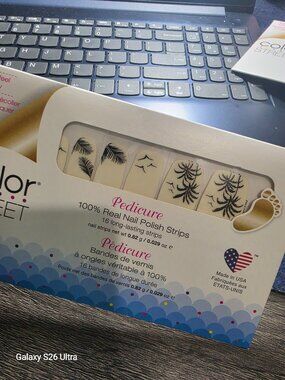 Retired Color Street Pedicure Nail Strips Palm Down